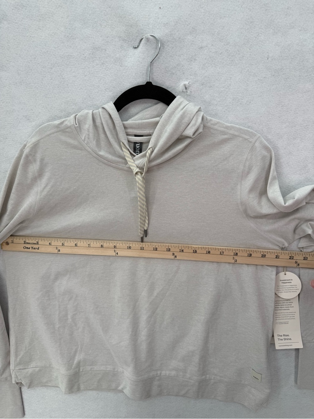 NWT Vuori Halo Essential Hoodie VW226 Salt Heather Women’s Size Large - Picture 7 of 9